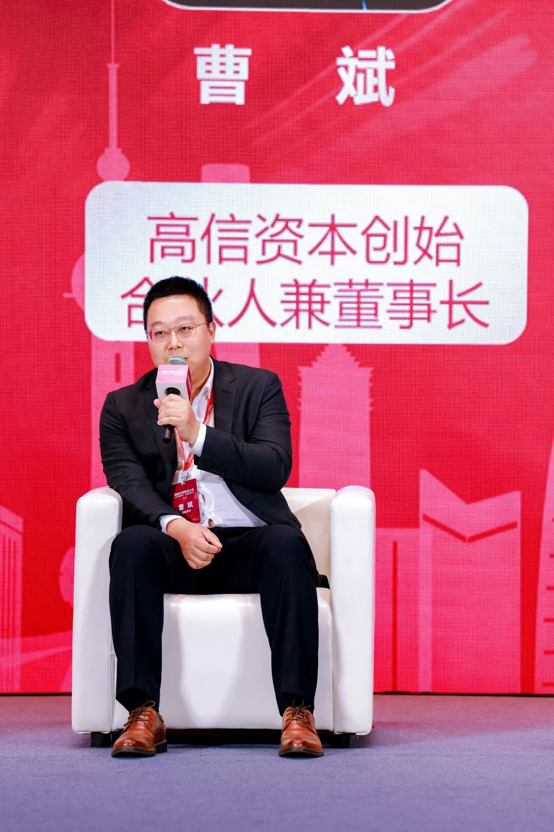 “DeepSeek首次融资”传闻震动市场！寒武纪、沐曦股份、摩尔线程和张雪机车的天使投资人都回应了