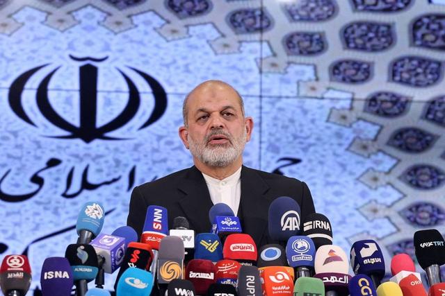 团结还是分裂？新旧秩序交叠下的伊朗政权谜题